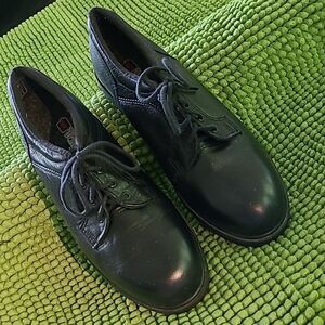 Red Wings for women sz 5D steeltoed black shoes